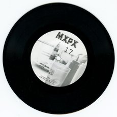 画像3: MxPx / 17 [US Orig.EP | 2nd Press] [7inch | Tooth & Nail]【ユーズド】 (3)